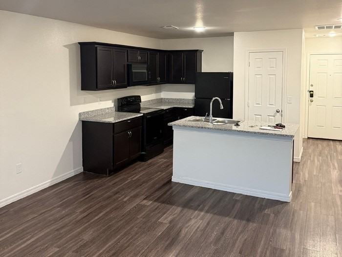 1344 Nw 11th Ave - Photo 4 of 7