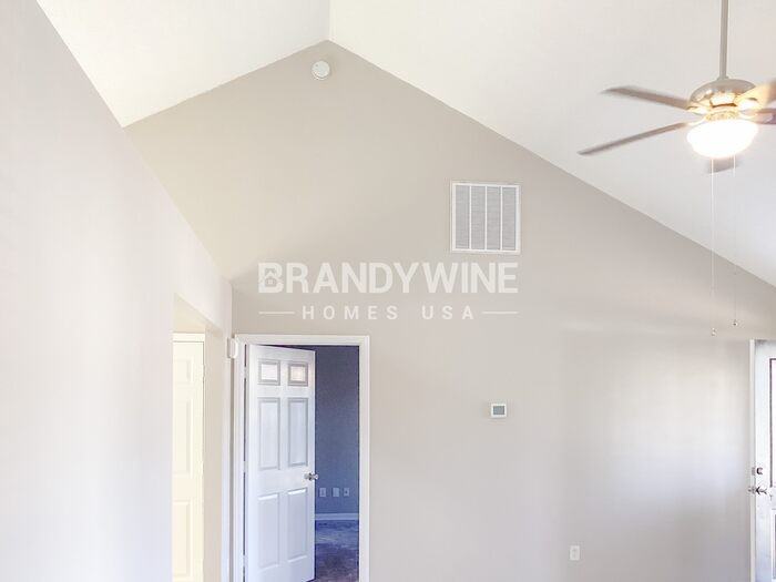 2218 Pleasant Dale Dr - Photo 7 of 36