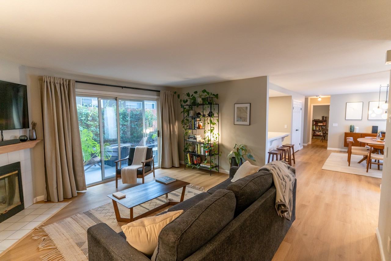 1304 Palomar Pl #1 - Photo 6 of 30