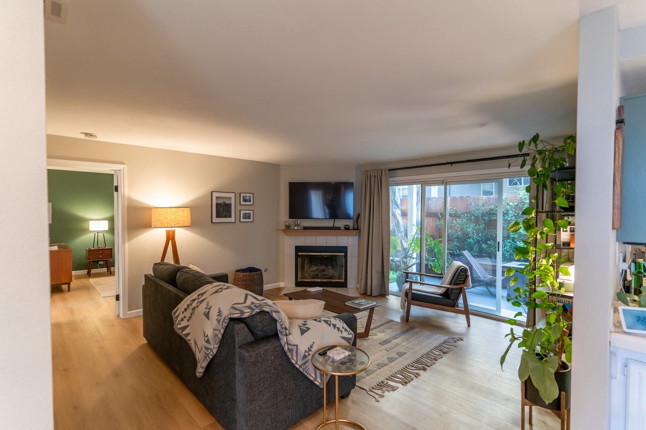 1304 Palomar Pl #1 - Photo 7 of 30