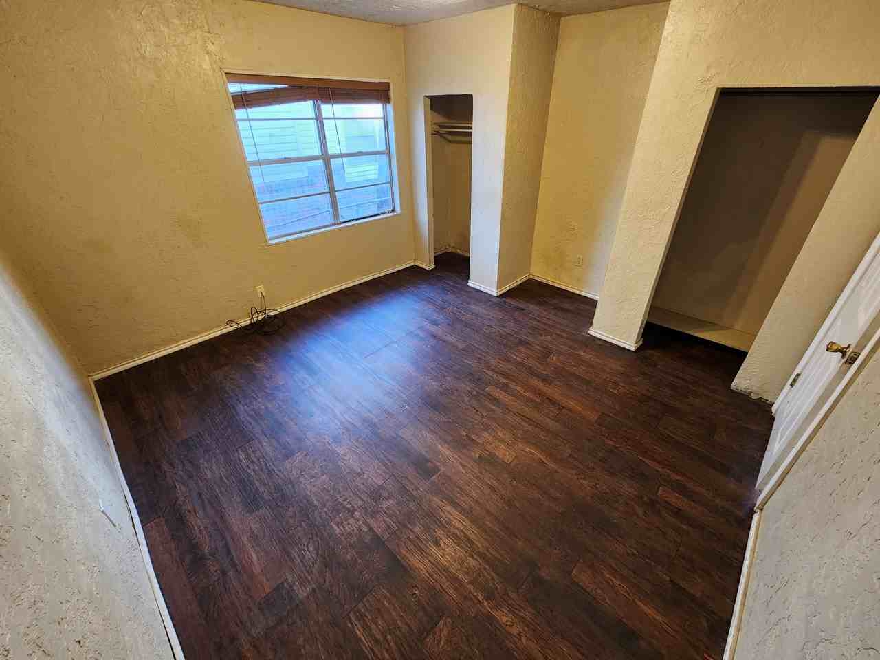 913 N Highland St #1 - Photo 5 of 14