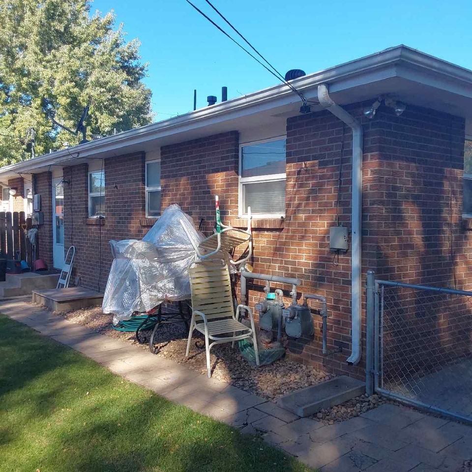 2220 2nd St #1 - Photo 5 of 6