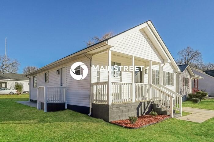 1724 Hertford St - Photo 2 of 18