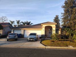 featured image of 5584 W Chennault Ave #NA