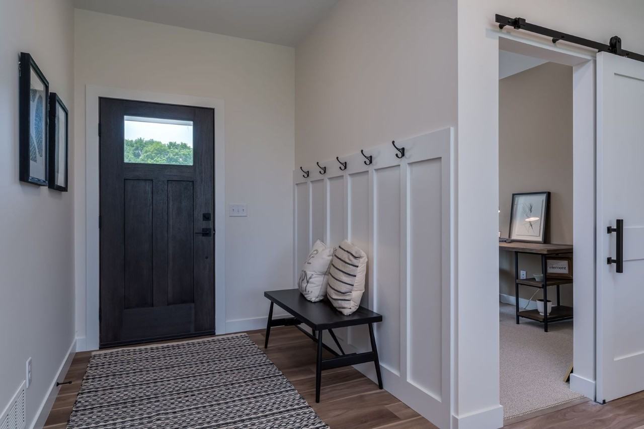 2132 Deerwood Dr #NA - Photo 2 of 14