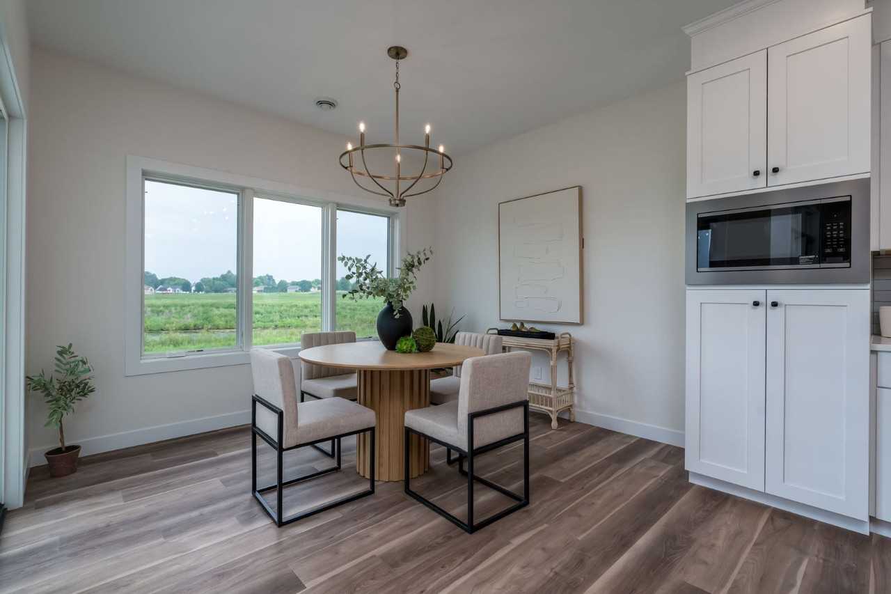 2132 Deerwood Dr #NA - Photo 5 of 14