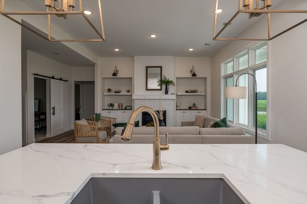 2132 Deerwood Dr #NA - Photo 6 of 14