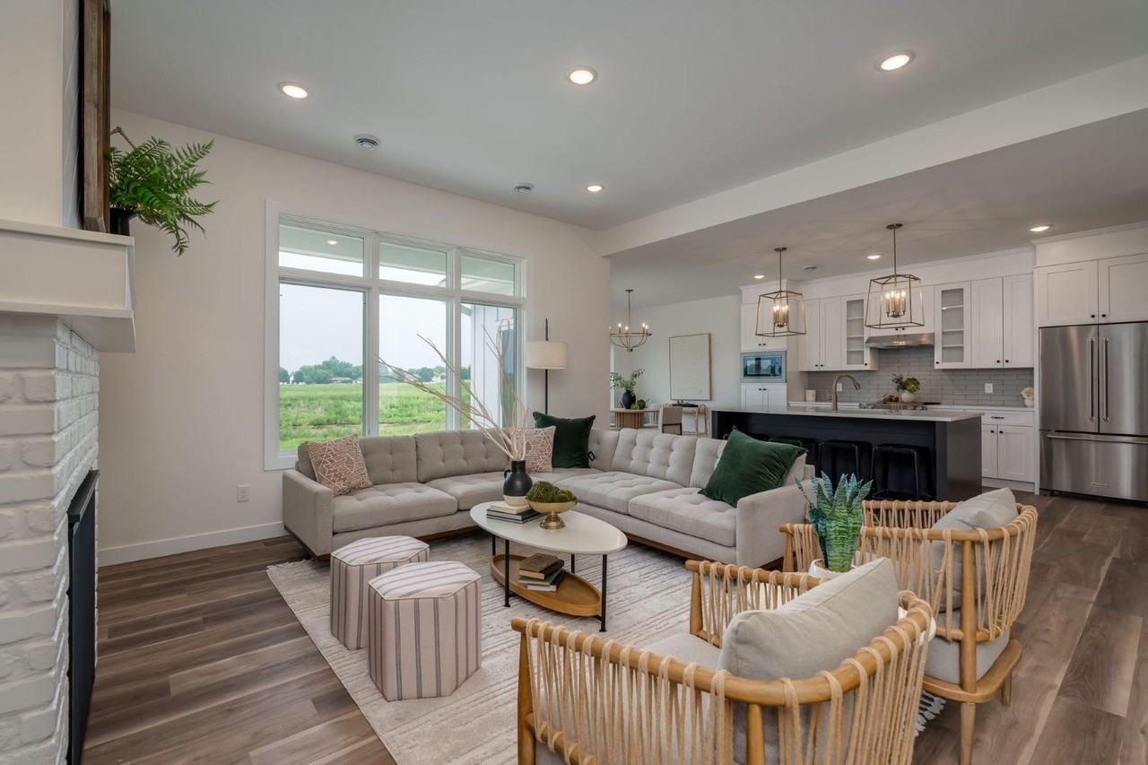 2132 Deerwood Dr #NA - Photo 7 of 14