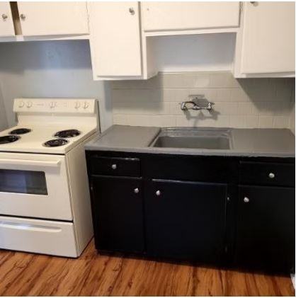 3357 Dellwood Ave #NA - Photo 2 of 6