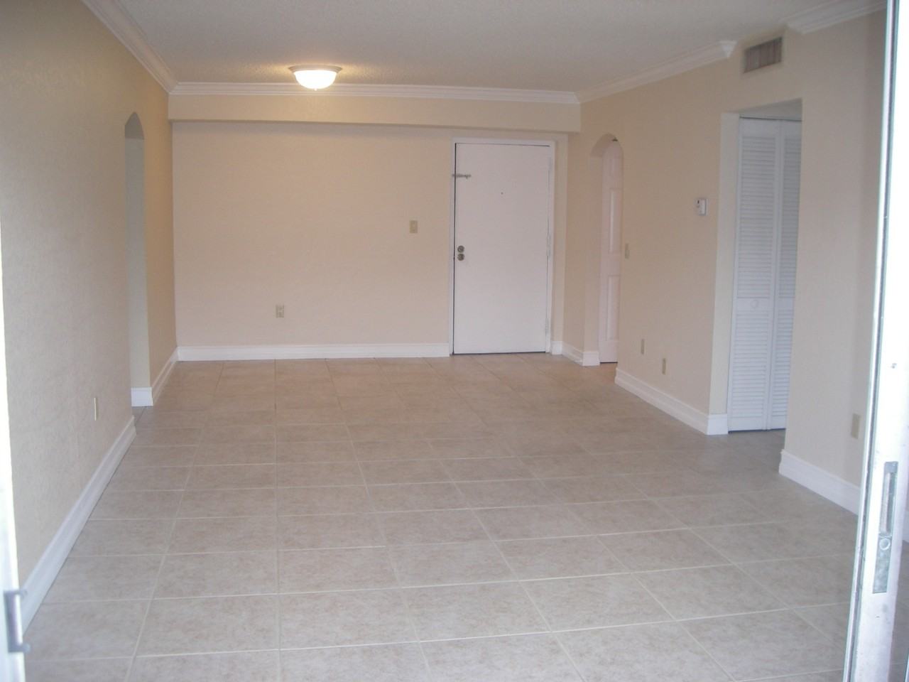 633 S Royal Poinciana Blvd #328 - Photo 5 of 20