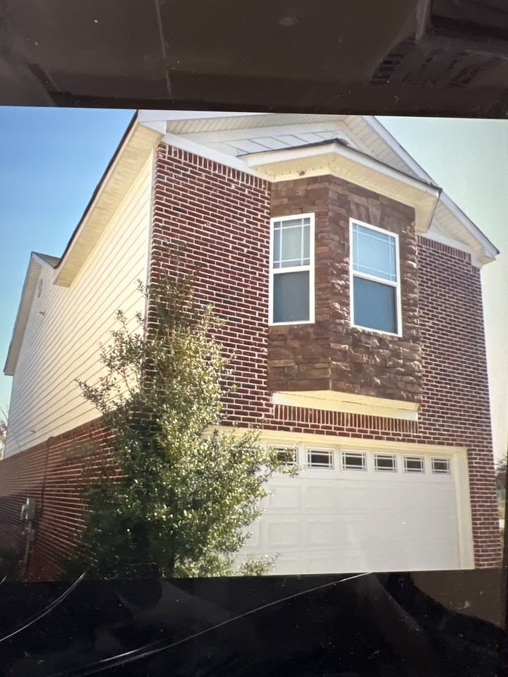 4028 Haworth Pkwy #NA - Photo 3 of 41