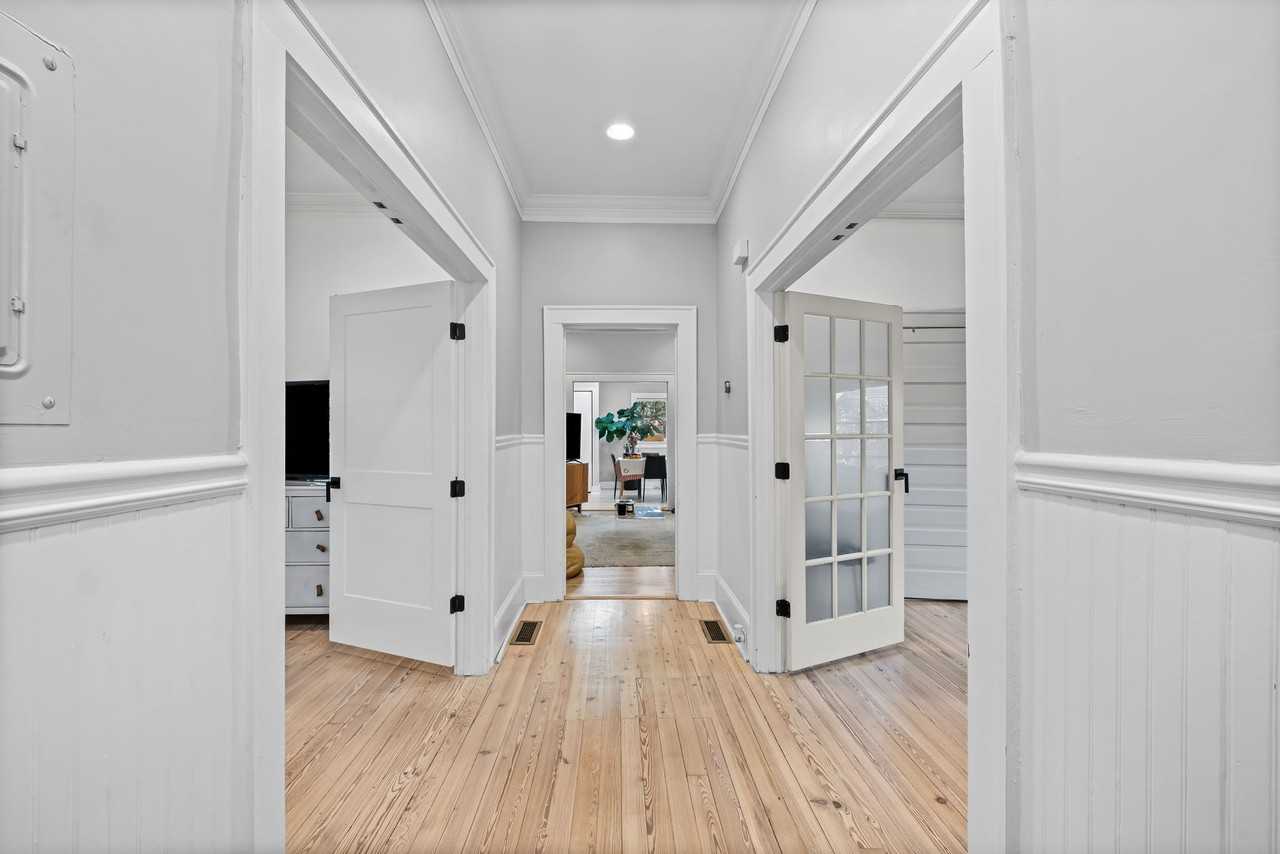 805 Antone St Nw #NA - Photo 3 of 29