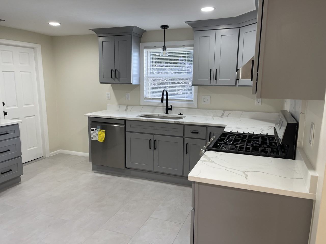 39 Fawndale Rd #2 - Photo 2 of 20