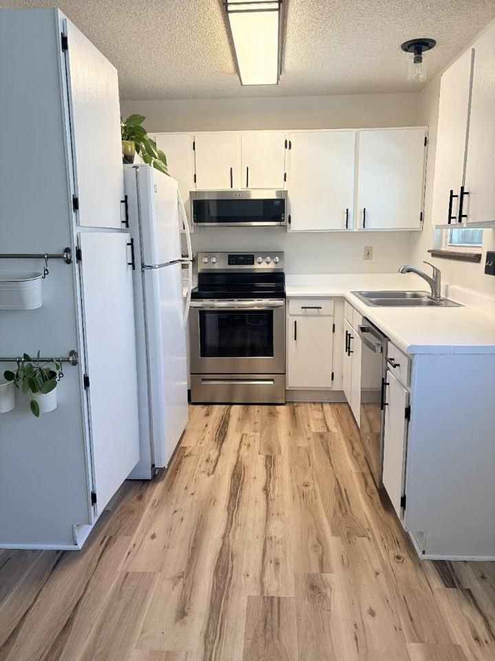 2740 Nightstar Ct - Photo 4 of 11