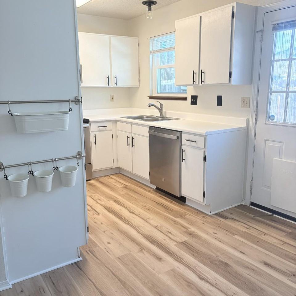 2740 Nightstar Ct - Photo 6 of 11