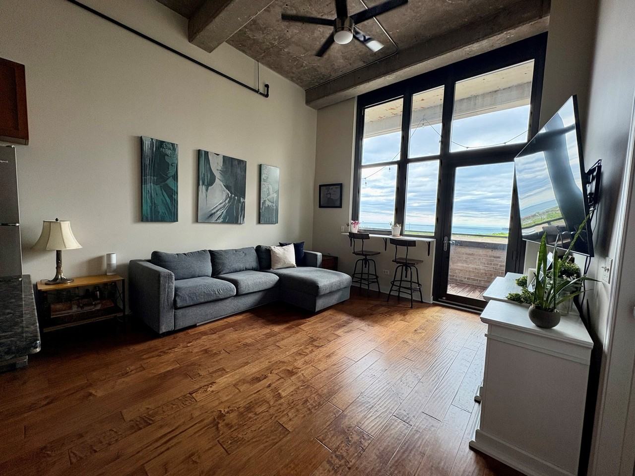 320 E 21st St #709 - Photo 2 of 24