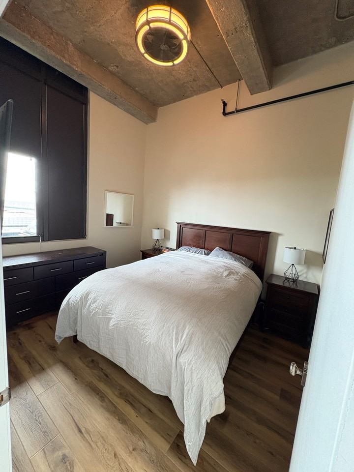 320 E 21st St #709 - Photo 7 of 24