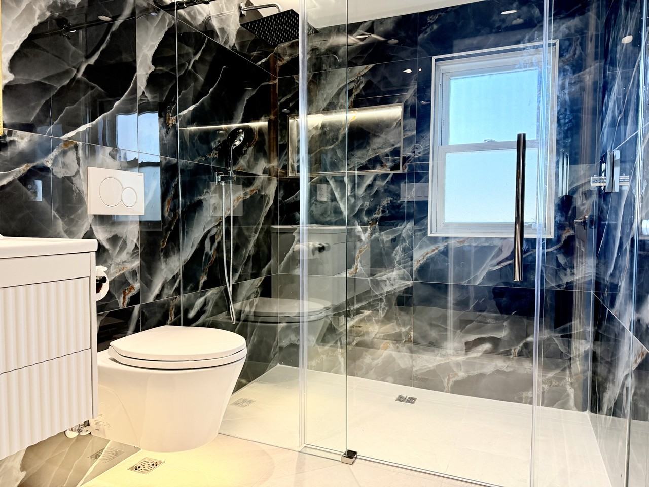 33 Homestead Pl #2ndFL - Photo 2 of 8