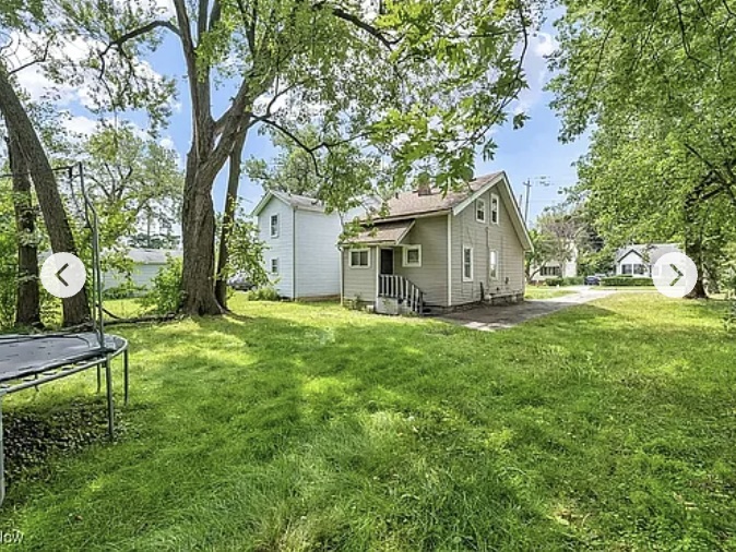 4311 E 160th St #NA - Photo 2 of 2