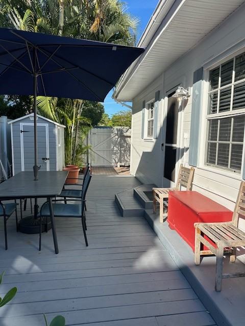 811 Ne 3rd St #NA - Photo 2 of 8