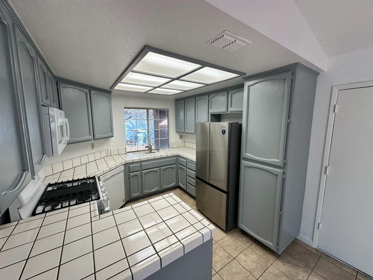 9251 Framton Ct - Photo 7 of 11