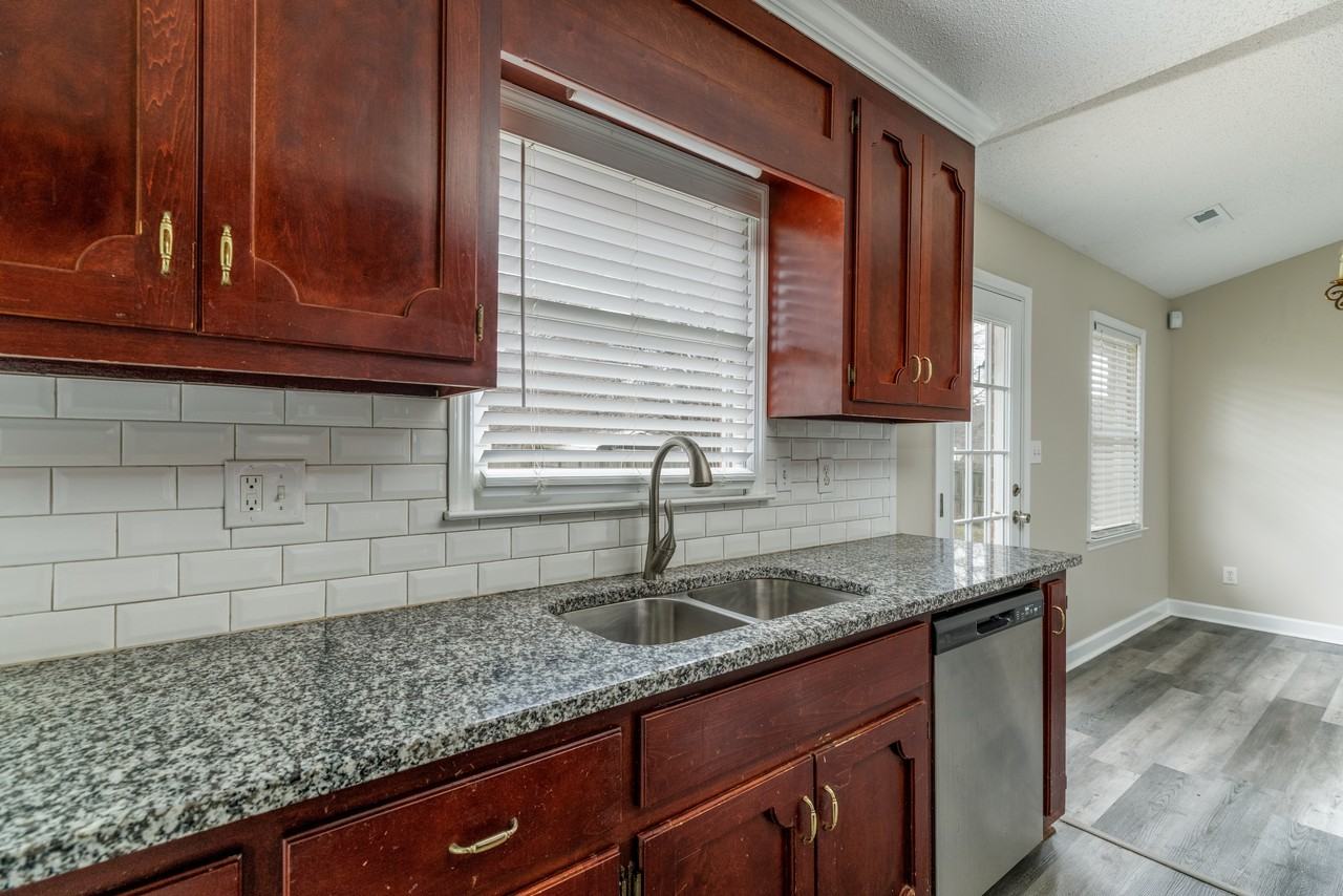 220 Saddle Rock Ct #1 - Photo 6 of 20