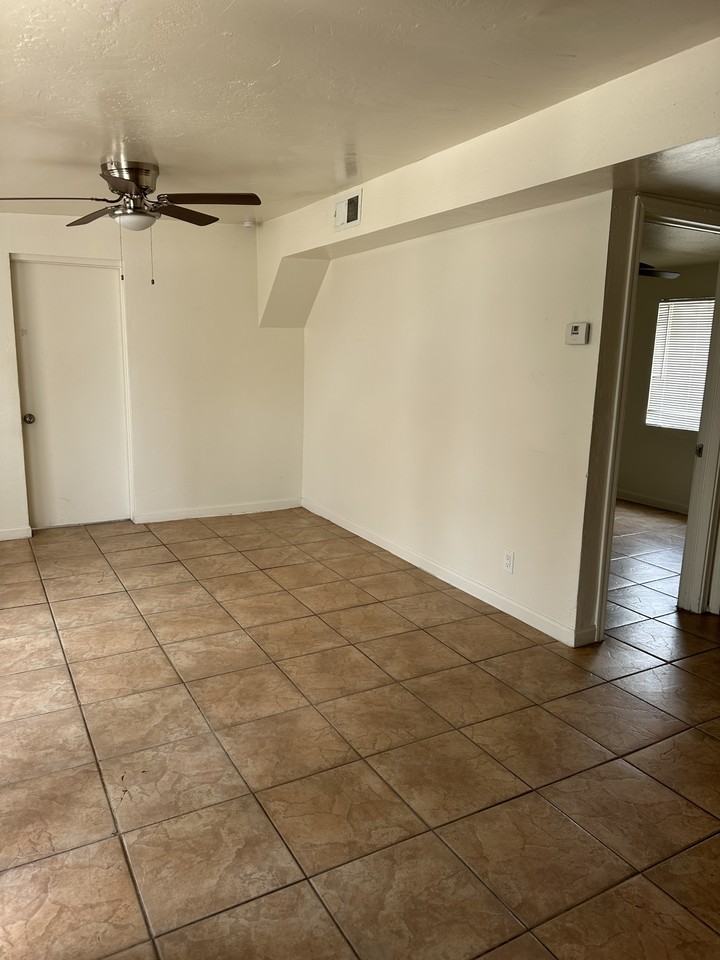 540 S Ocotillo Dr #1 - Photo 3 of 5