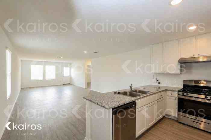 13827 Weir Pl - Photo 6 of 16