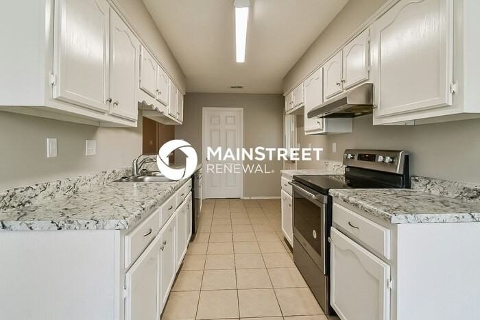 4247 Highgate Dr - Photo 7 of 16