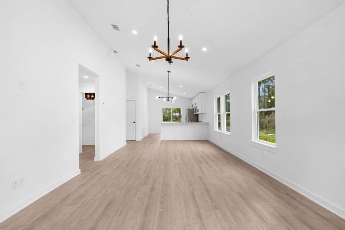 964 W 9th St - Photo 2 of 22