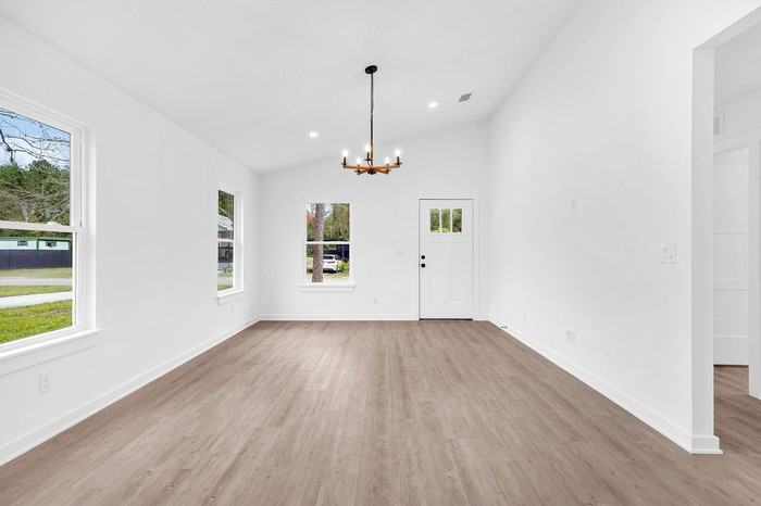 964 W 9th St - Photo 3 of 22