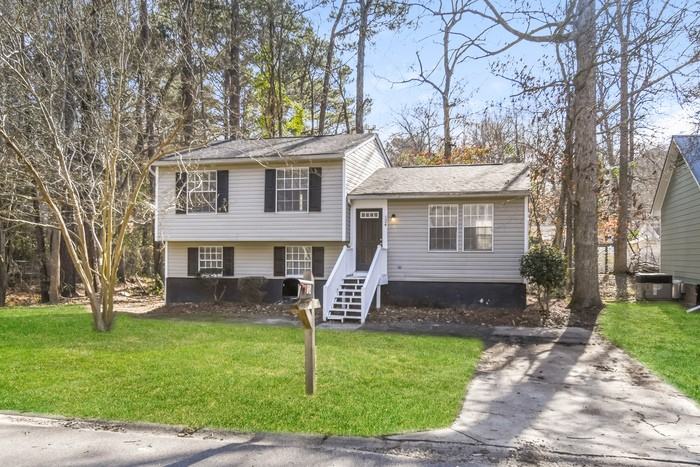 124 Raintree Dr - Photo 2 of 9