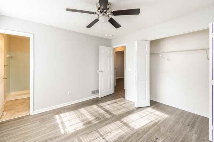 124 Raintree Dr - Photo 5 of 9