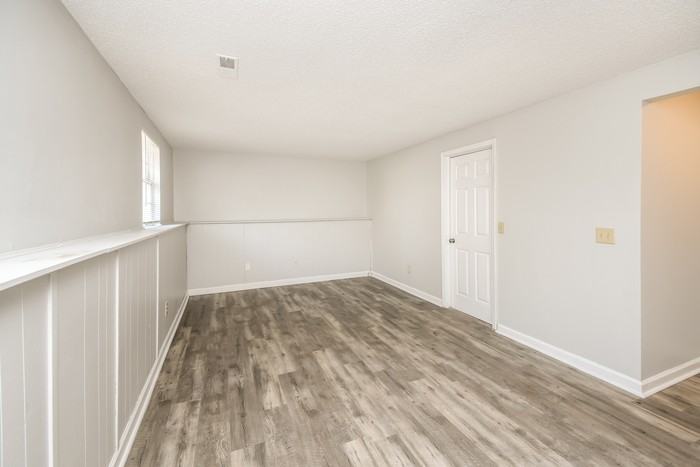 124 Raintree Dr - Photo 7 of 9