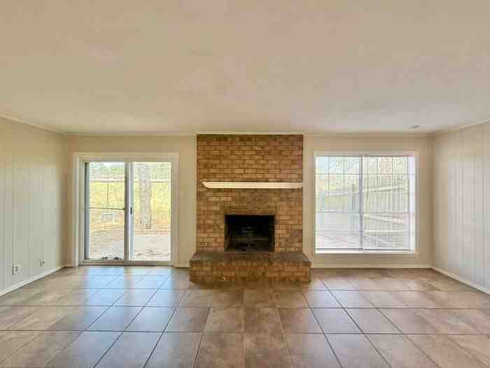 4614 Edinburgh Dr - Photo 6 of 19