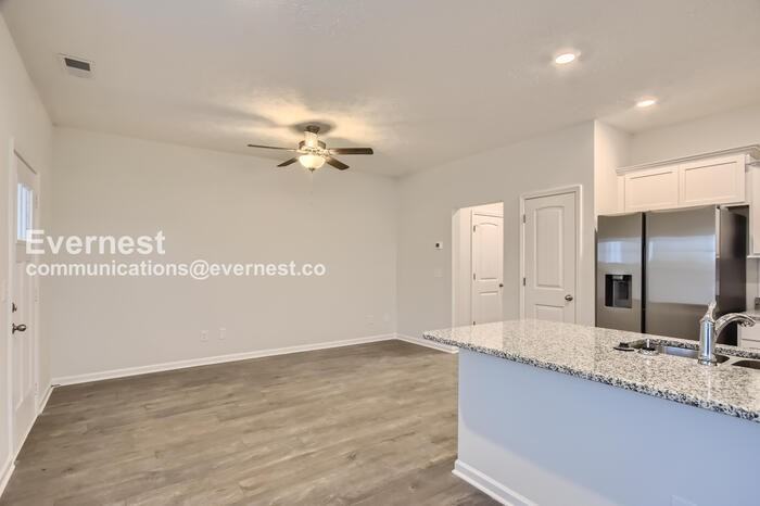 345 Raines Ct - Photo 7 of 33