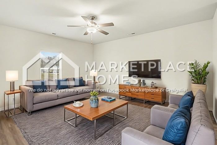 2047 Lala Loop - Photo 4 of 25