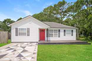 1115 N Brevard St - Photo 1 of 1