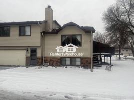 featured image of 8792 N Maplebrook Cir