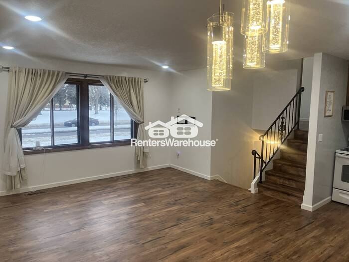 8792 N Maplebrook Cir - Photo 4 of 15