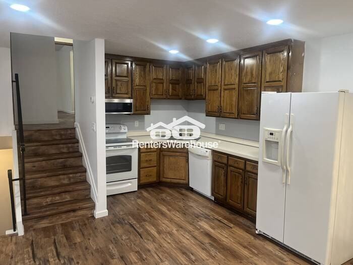 8792 N Maplebrook Cir - Photo 5 of 15