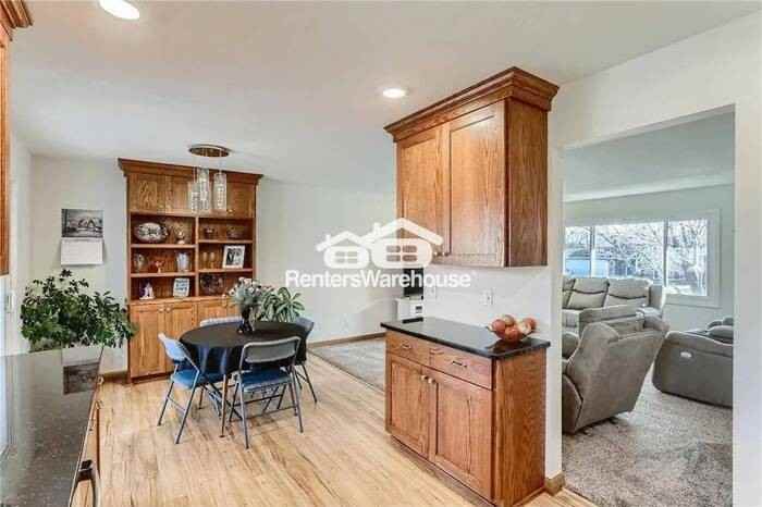 11257 Jersey Ave N - Photo 6 of 17