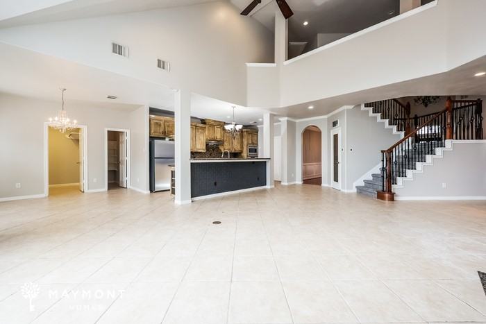 14211 Orion Dr - Photo 6 of 13