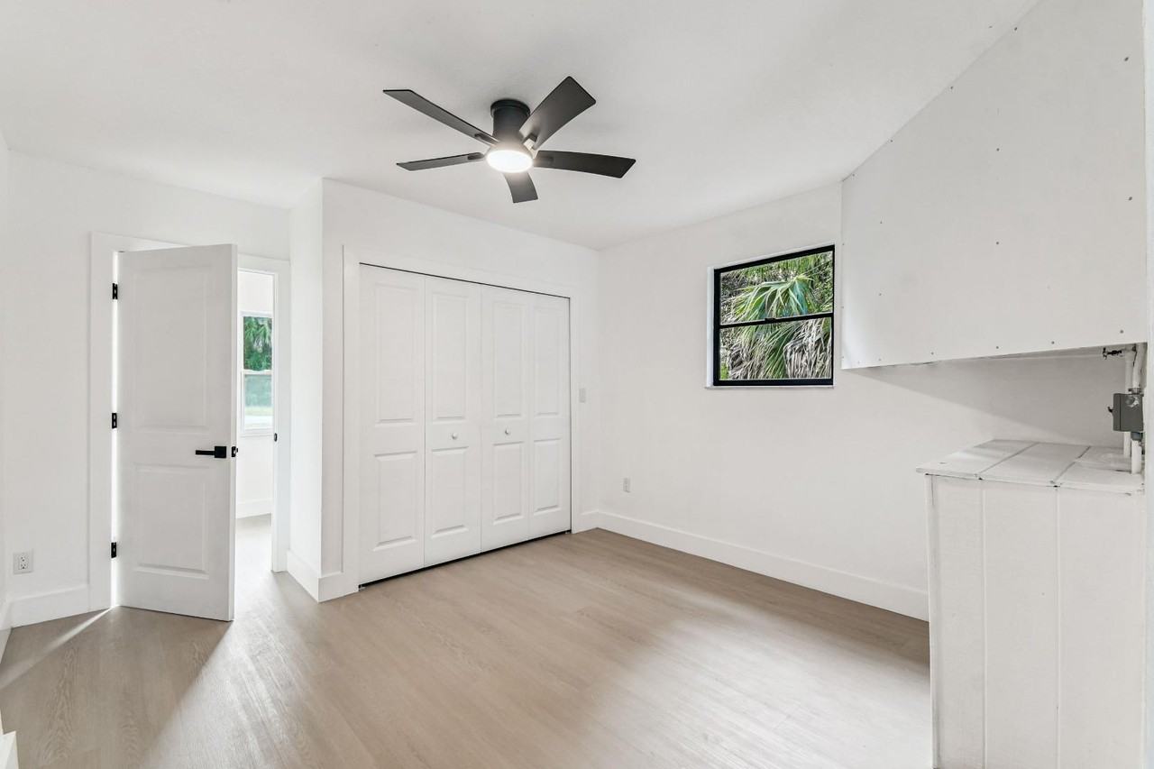 16107 Sea Pines Dr - Photo 7 of 20