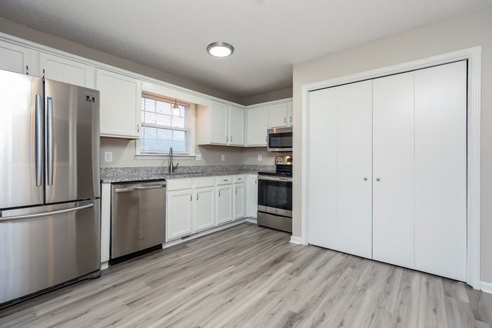 249 Cranklen Cir - Photo 4 of 10