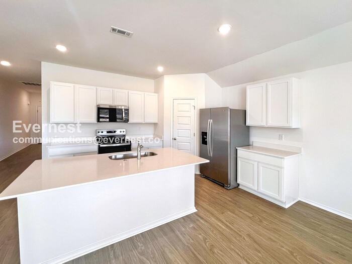 104 E Sunbelt Ct - Photo 2 of 20