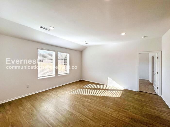 104 E Sunbelt Ct - Photo 5 of 20