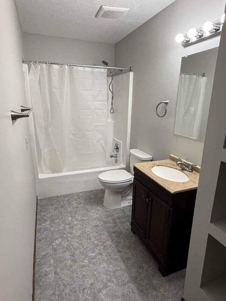 3005 N 57th St #3005 - Photo 6 of 10