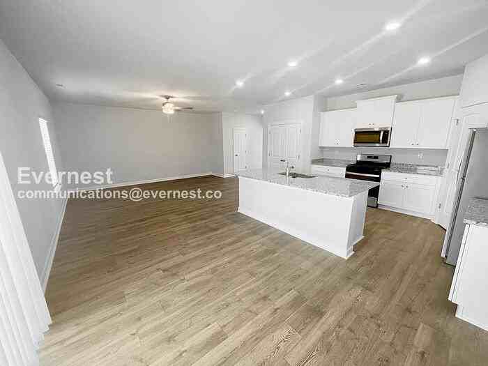 3251 Quintana Dr - Photo 3 of 18