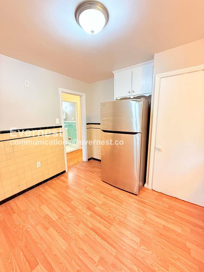 11009 Roxbury St - Photo 4 of 37